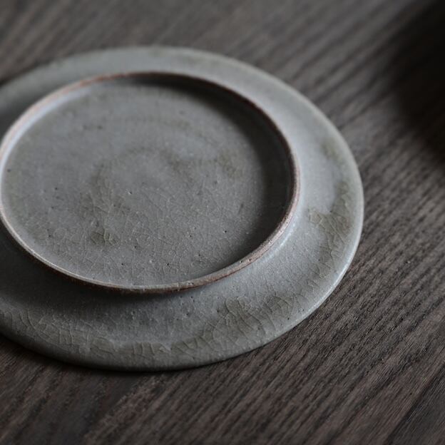 たくまポタリー 7寸広リム皿 ベージュ (1枚) ： 2104700010845 | casa