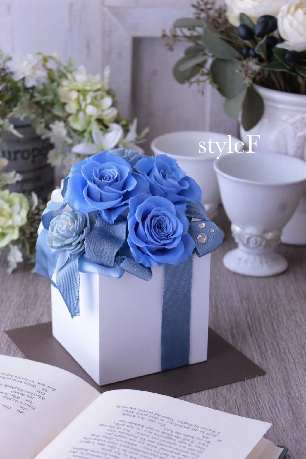 SALE 春のお祝いギフト】ウッドボックス／スワロフスキー付きリボン