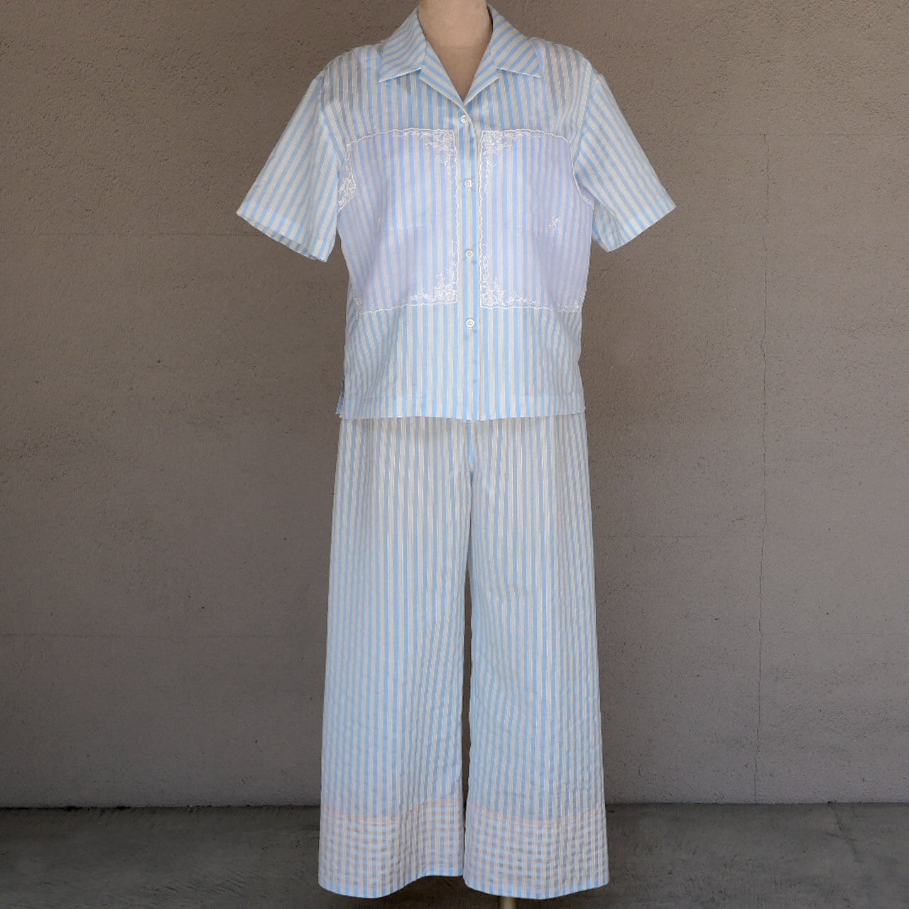 197.【オレンジの国】あのパジャマパンツ