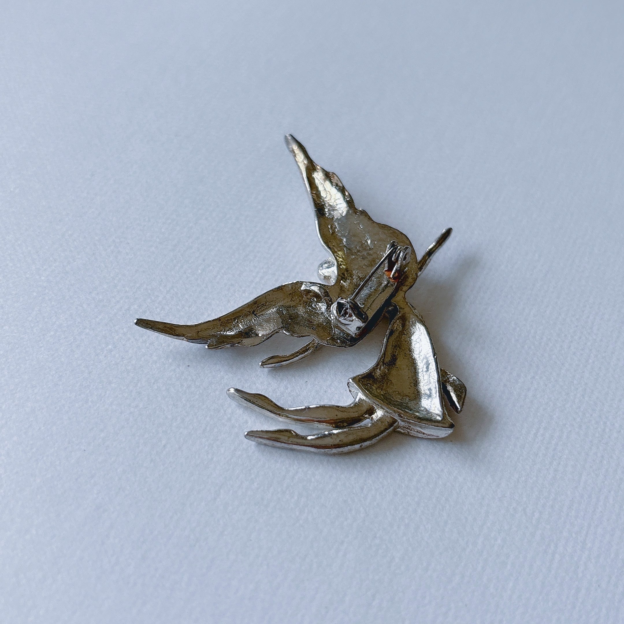 Vintage 90s - 00s silver tone angel pink enamel ribbon brooch
