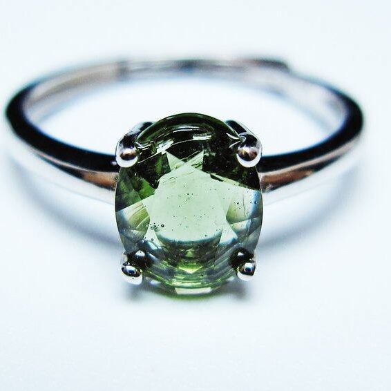 モルダバイト リング モルダウ石 指輪 フリーサイズ 13号 一点物 メール便可 [M便 1/20] 199-670