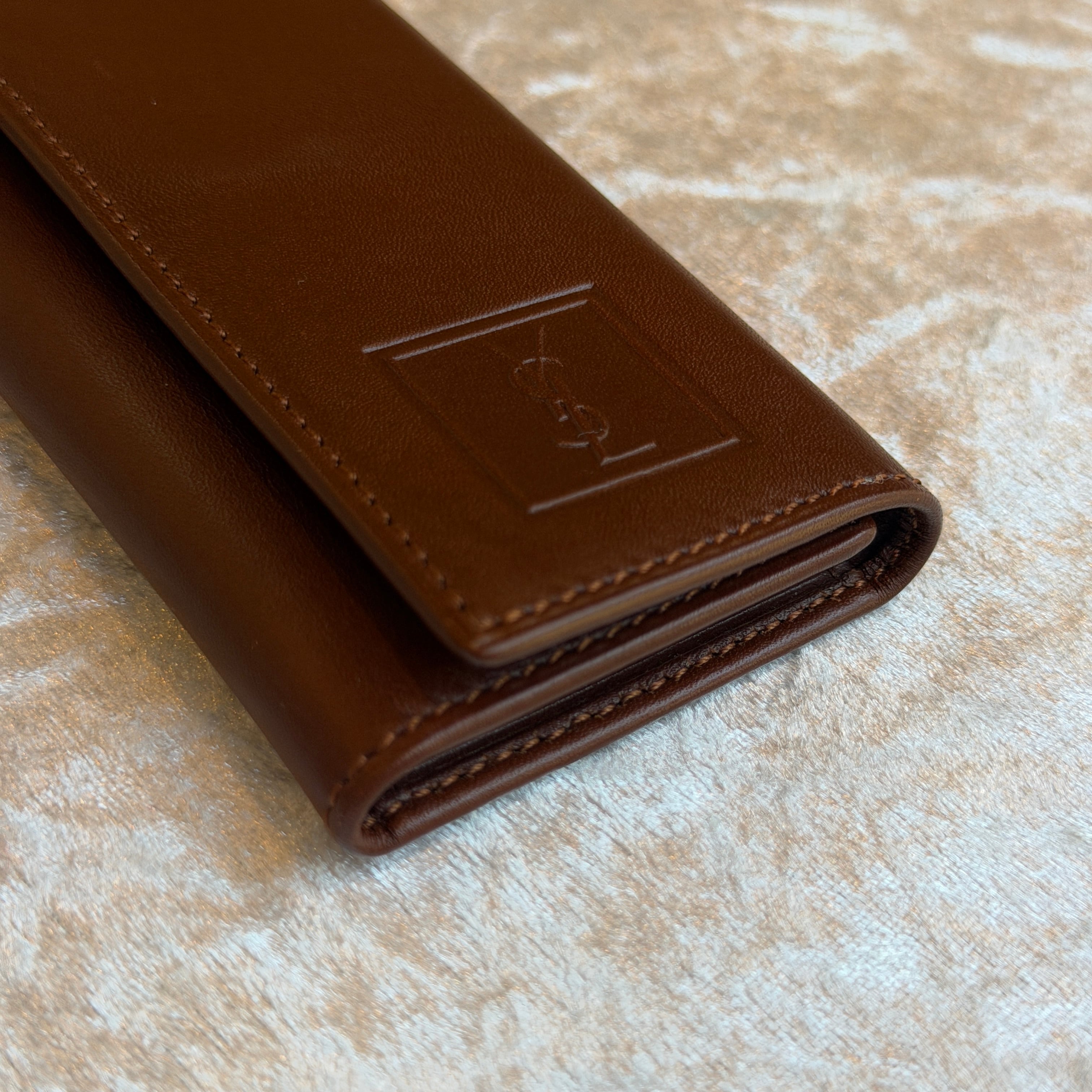 【新品】Yves Saint Laurent レザーキーケース ブラウン　ロゴ YVES SAINT LAURENT key case | CHIMI VINTAGE