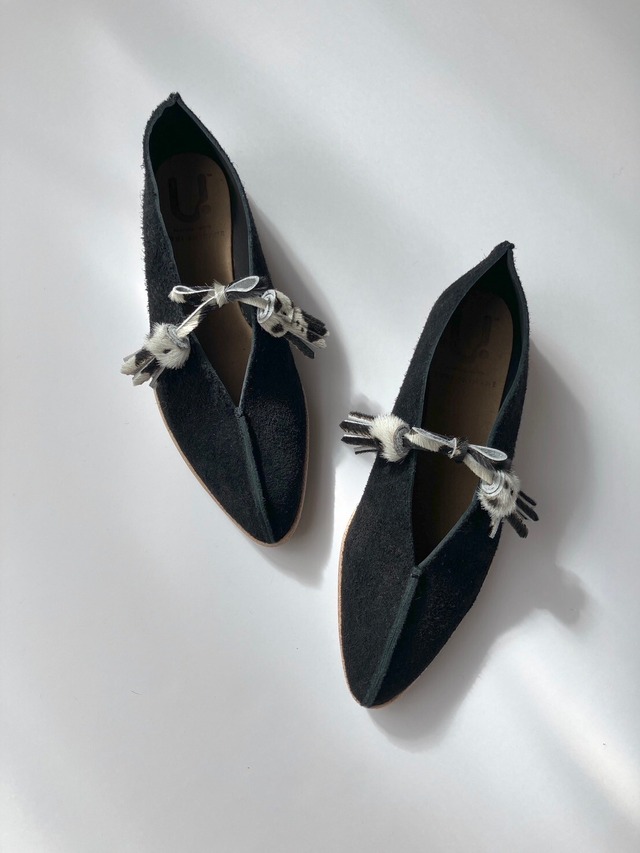 【受注 前金30%】YUKI SHIMANE Tassel Cork sole Flat Shoes - 本体色 SUEDE BLACK