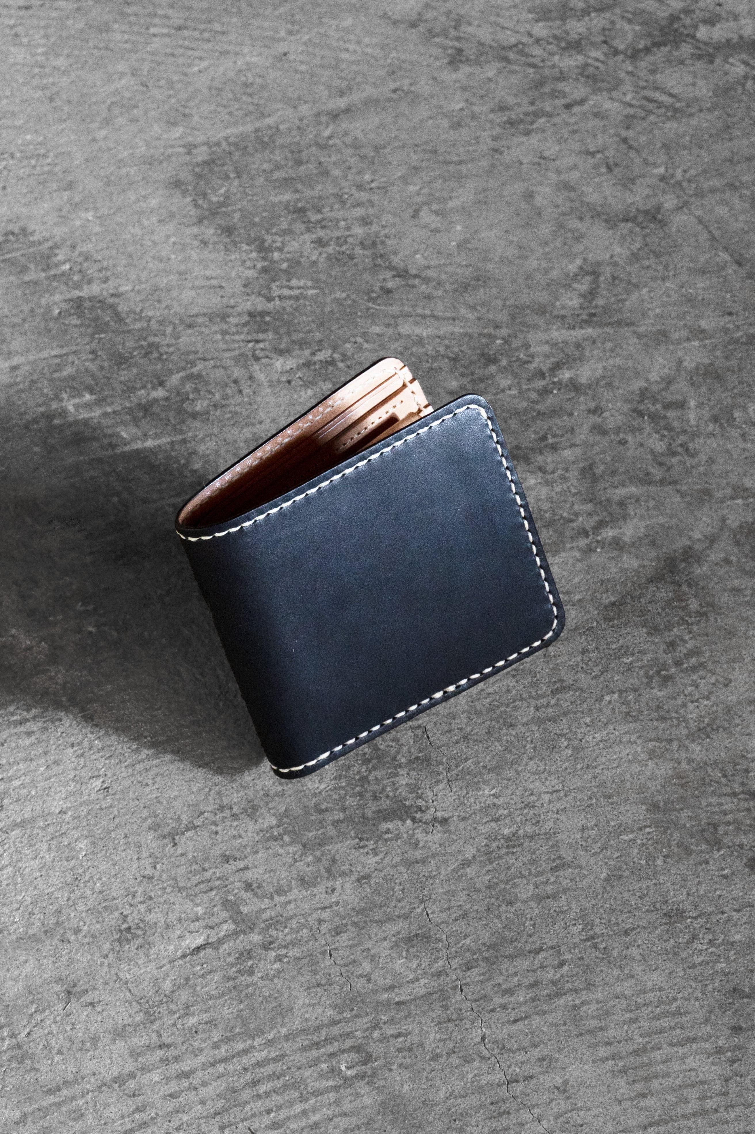 Half wallet / Oil / Coin type【送料無料】 | 高級皮革ならminca