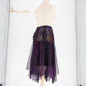 社交ダンス 衣装 スタンダード スカート レッスンウェア ブラック系 レッド系 パープル系 ブルー系 ゴールド系 青 赤 黒 金 紫 練習着 フレアスカート 社交ダンススカート 練習用スカート ダンスレッスン 競技 スタンダード用 スカート単品 タンブラー風 フリル風 裾広がり ひらひら オシャレ きれいめ 派手め 華やか 光沢感 シアー感 メッシュ風 裏地なし風 伸縮性あり ファスナー付き 裾 フリンジ風 カラフルカラー グラデーション風 鮮やか カラー切替 ブルーパープル レッドパープル 紫赤青