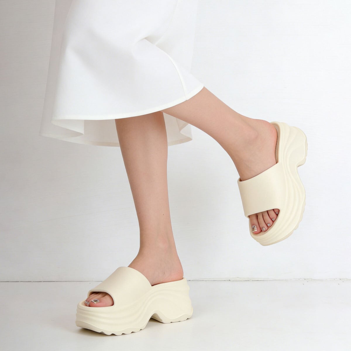 厚底 サンダル 室内 室外 ビーチサンダル レディース 春夏 韓国 7cmヒール 大人 きれいめ シンプル ルームスリッパ カジュアル 疲れにくい 履きやすい 歩きやすい 軽量 大人可愛い 大人女子