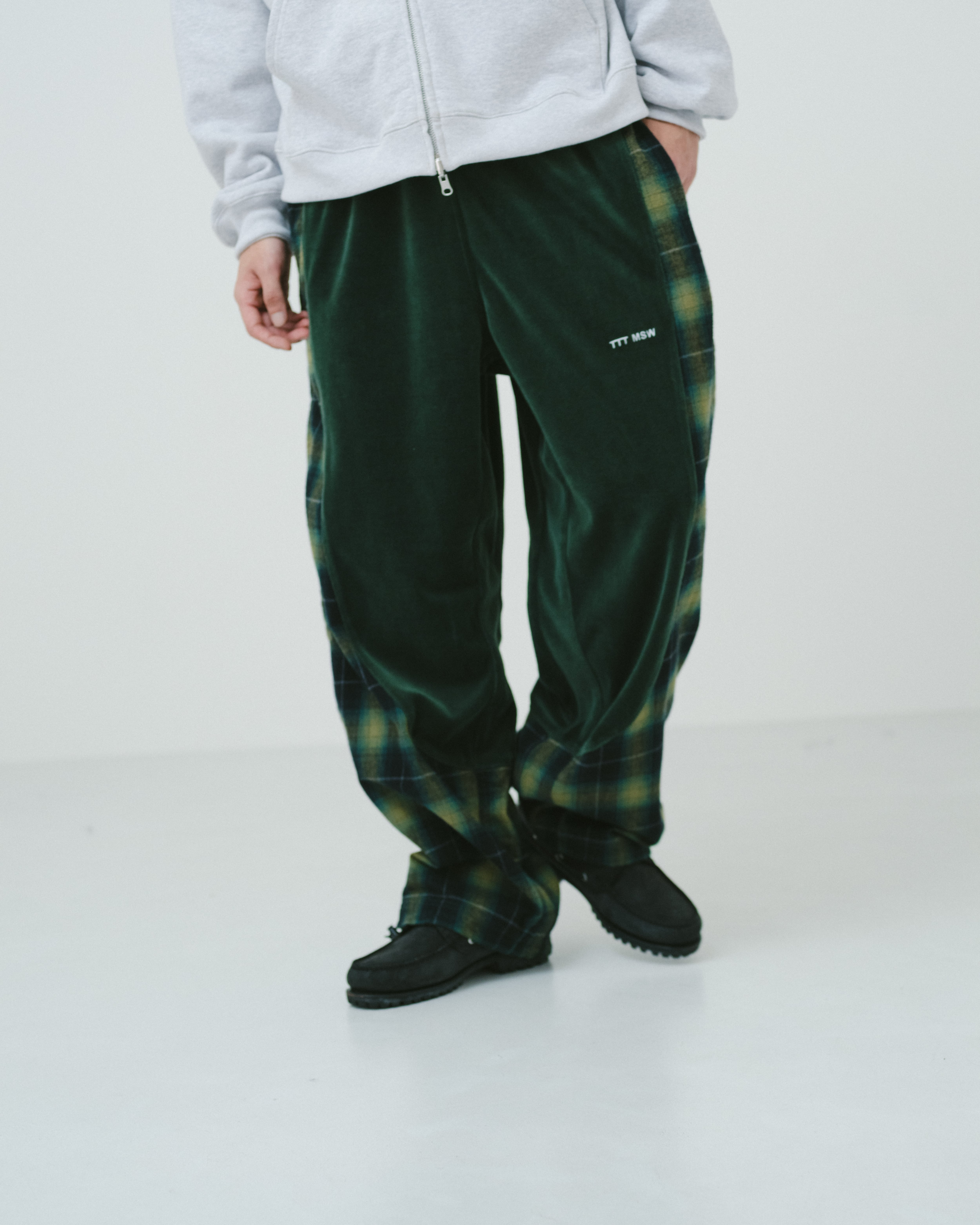 Velours track pants（GREEN） | TTTMSW