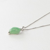 光を溜め込む翡翠！ ペンダント シルバー ネックレス グリーン A貨翡翠 jd_ne1023