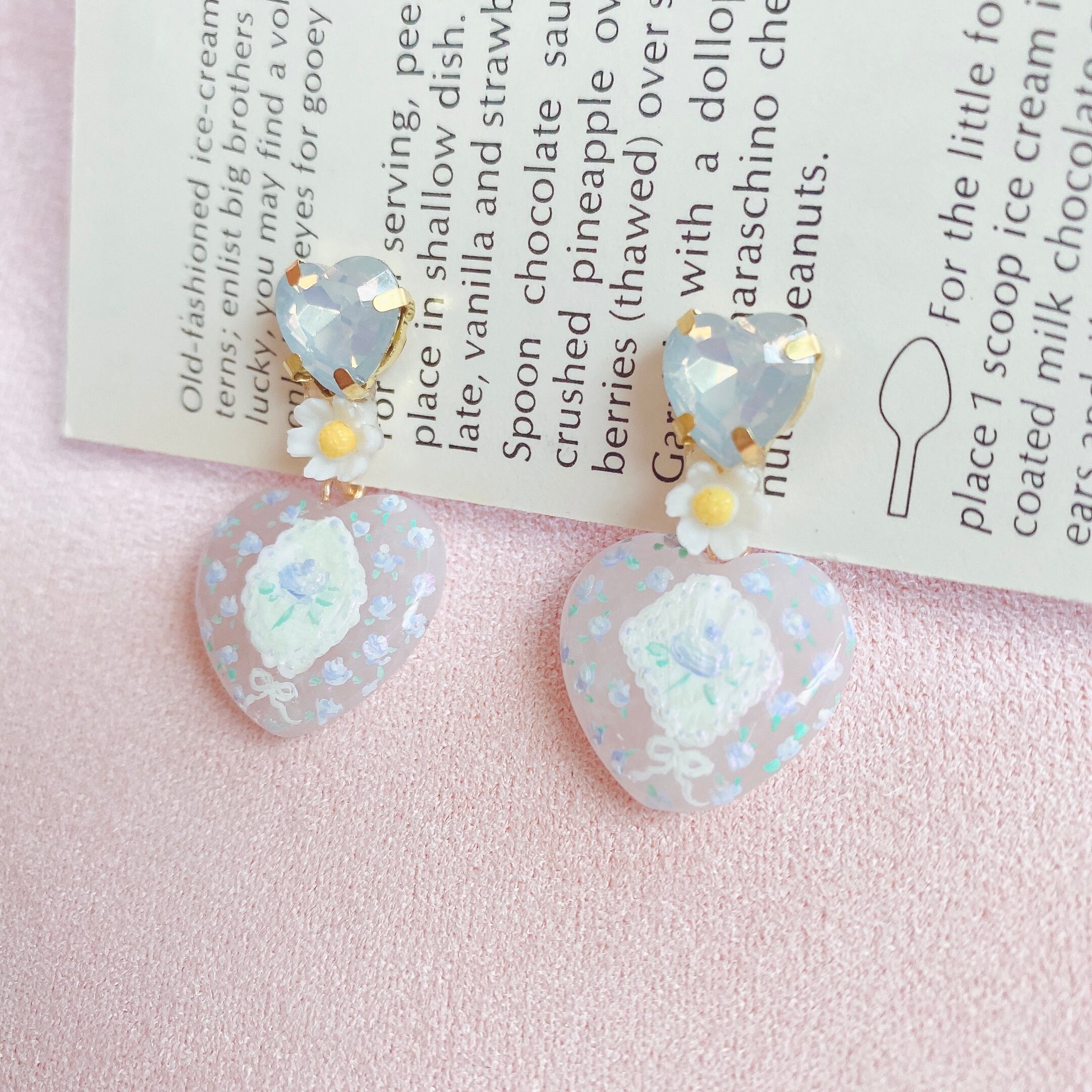 レディハンカチ耳飾りhandkerchief floral hand painted earrings（Blueイヤリング）
