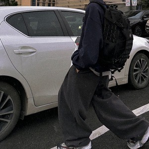 ビッグシルエット立体プリーツパンツ　1049