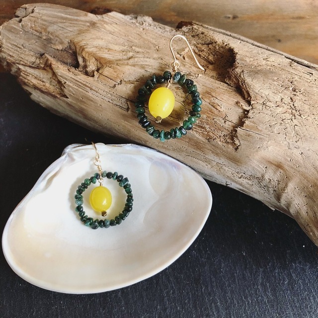 アンティークガラスパーツ×エメラルドの鳥かごピアス