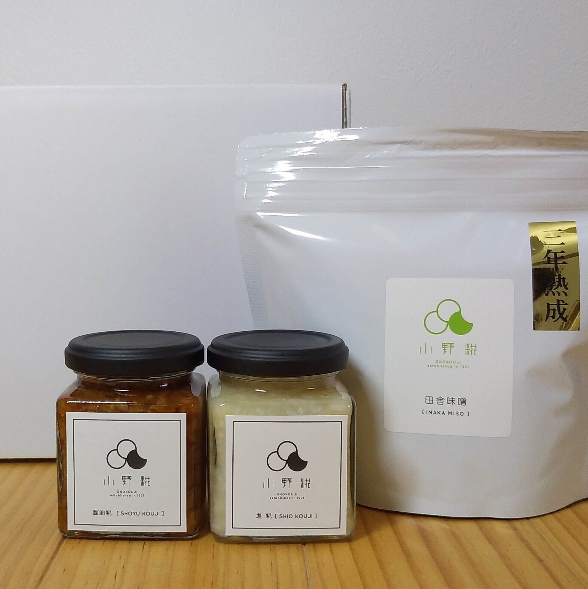 かわいい箱入り!天然醸造三年熟成田舎味噌と糀調味料セット