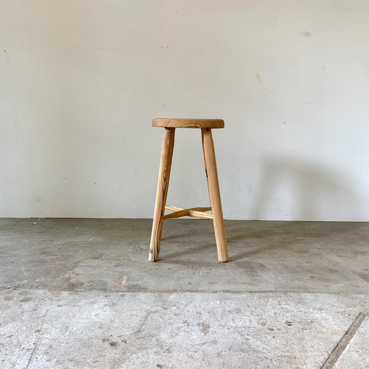 559　丸椅子　木のスツール　古家具