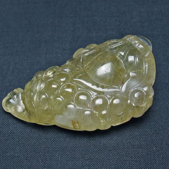 タイチンルチルクォーツ 手彫り 置物 キンセン 金蟾 一点物 145-1688