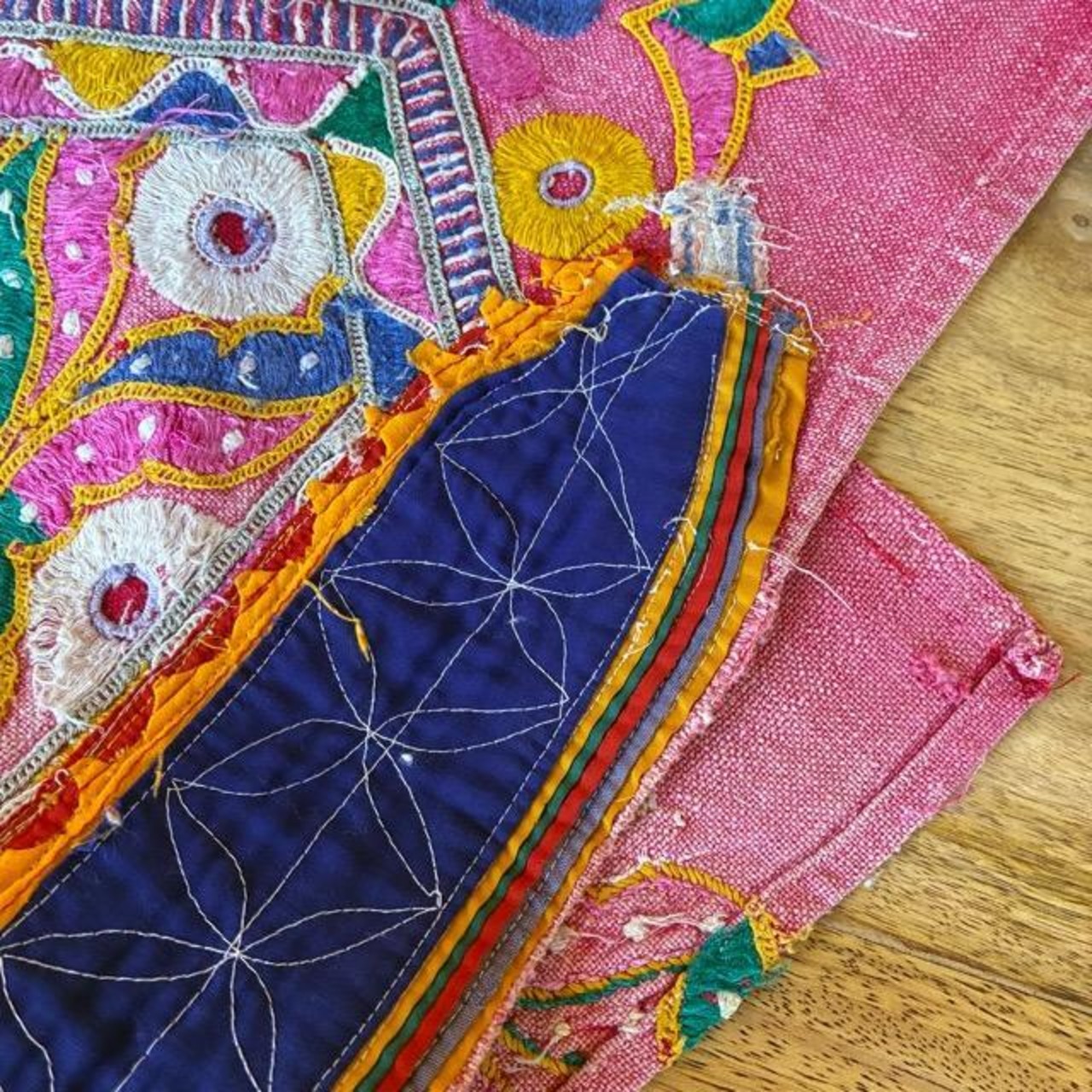 INDIA Vintage Rabari embroidered fabric 50×180cm 24000-2