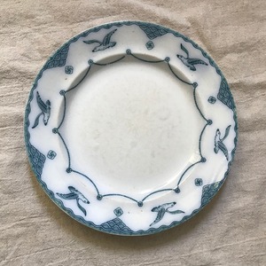 使い込まれたカモメのプレート