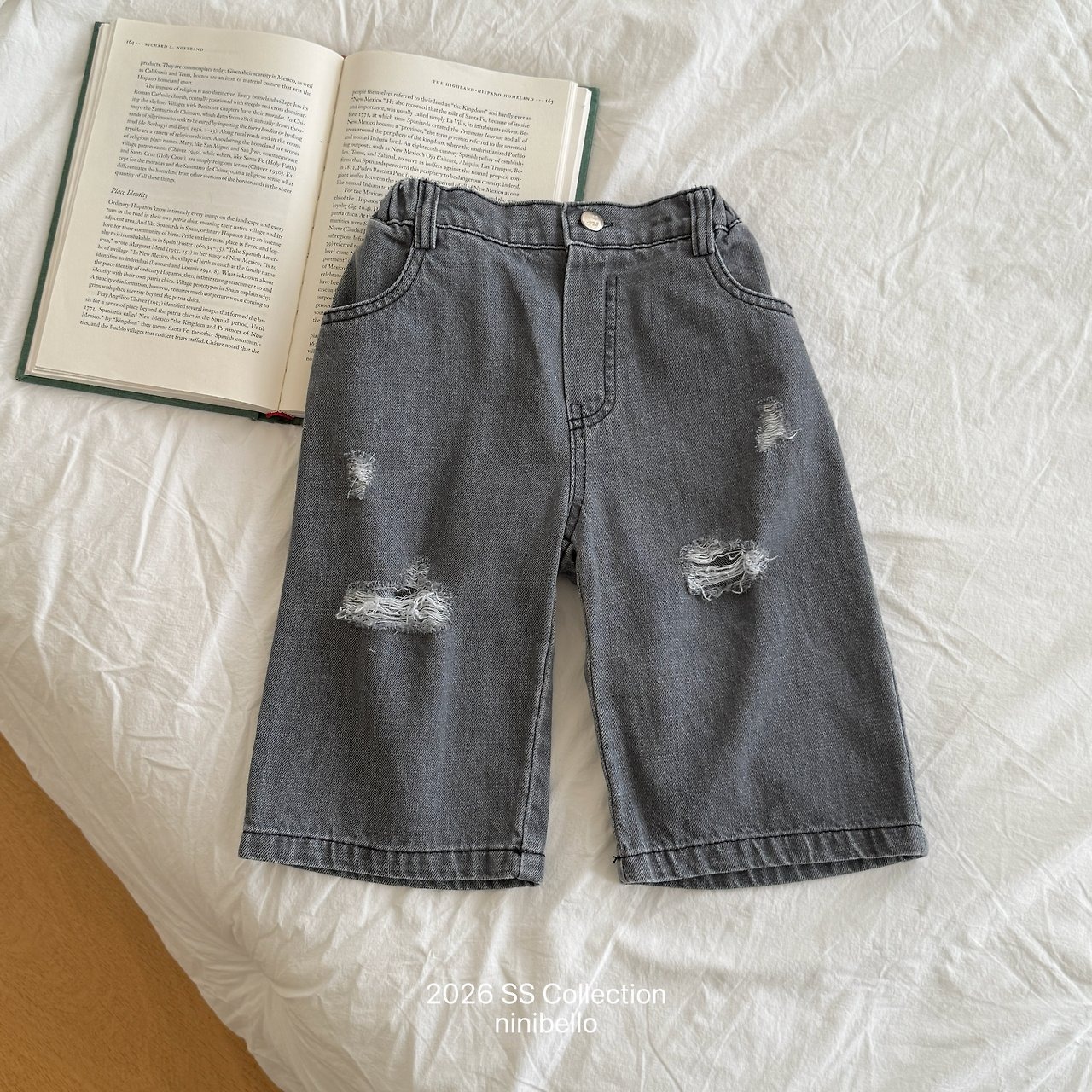 [ninibello] Damage Ice Denim Pants +fee2 / [니니벨로] 데미지아이스데님팬츠