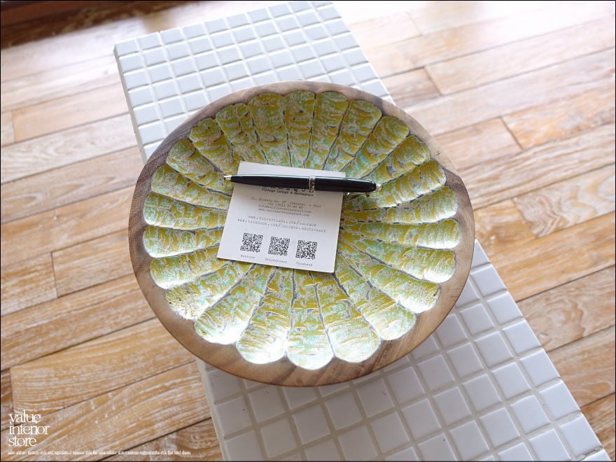 モンキーポッド総無垢材 デコレーショントレイG 小物入れ 飾り皿 木製 菓子器 手作り エスニック ハンドメイド 総無垢 一点物 直径29cm