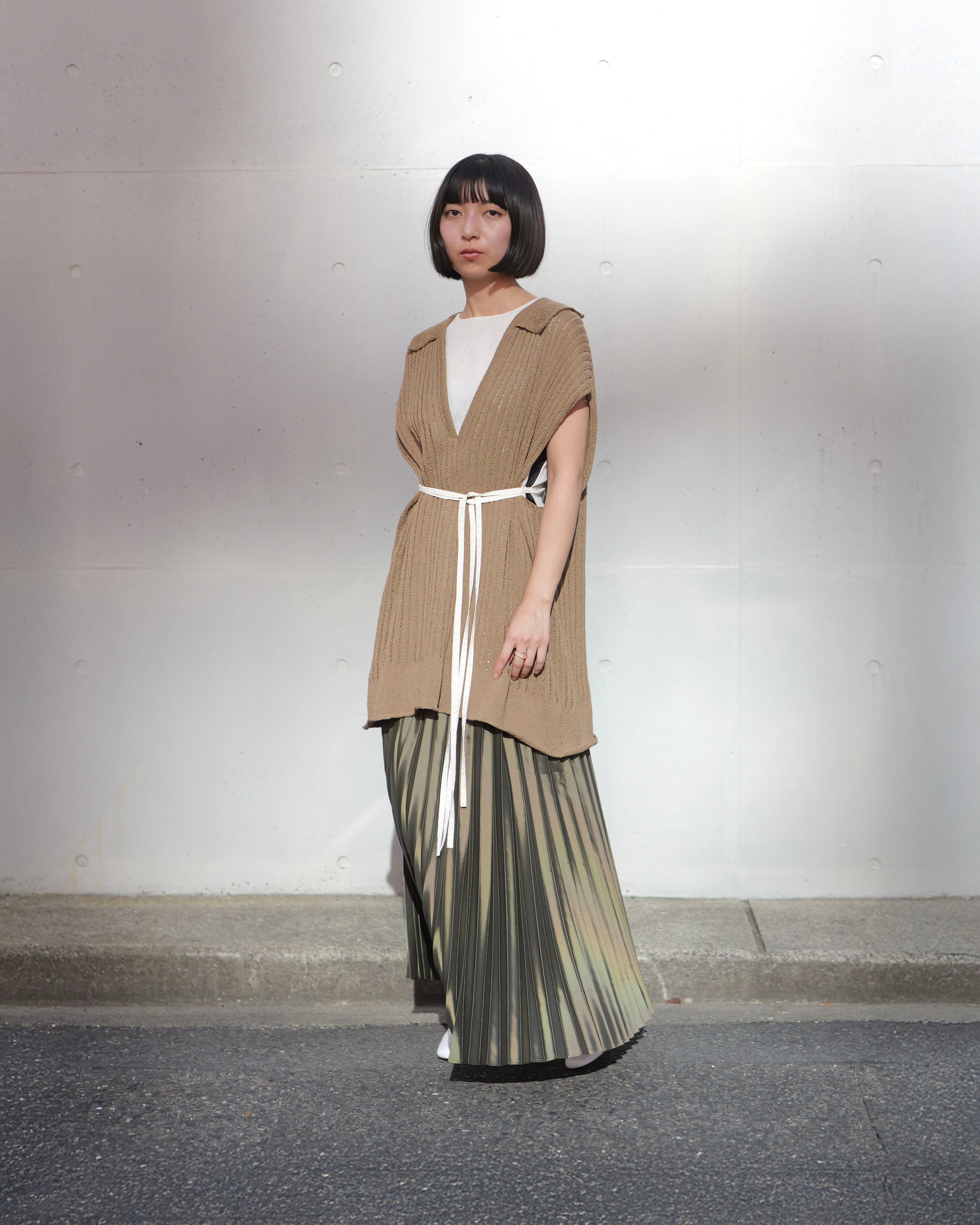 スカート Itochi half way accordion pleated skirt Polyester twill half way accordion pleated skirt – itochi 公式