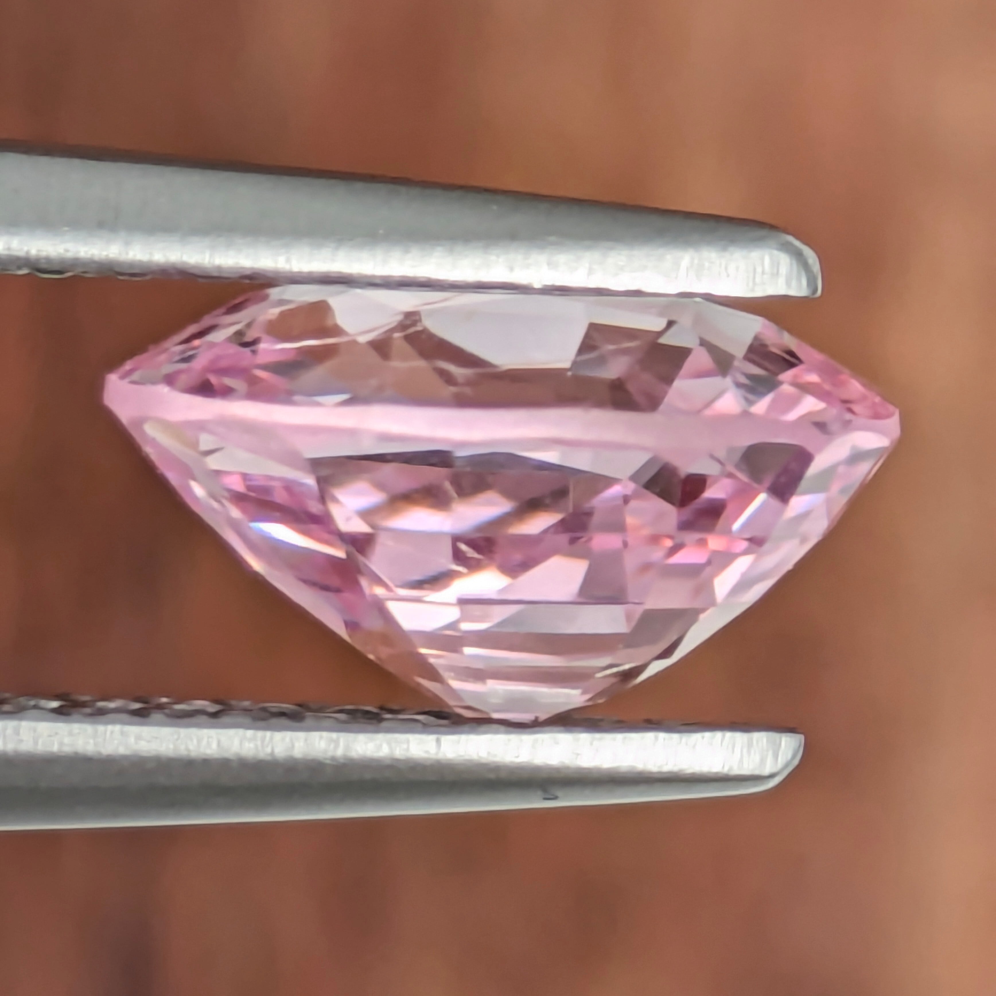 ピンクスピネル ルース ミャンマー・モゴック産 【2.51ct】 PRO207973
