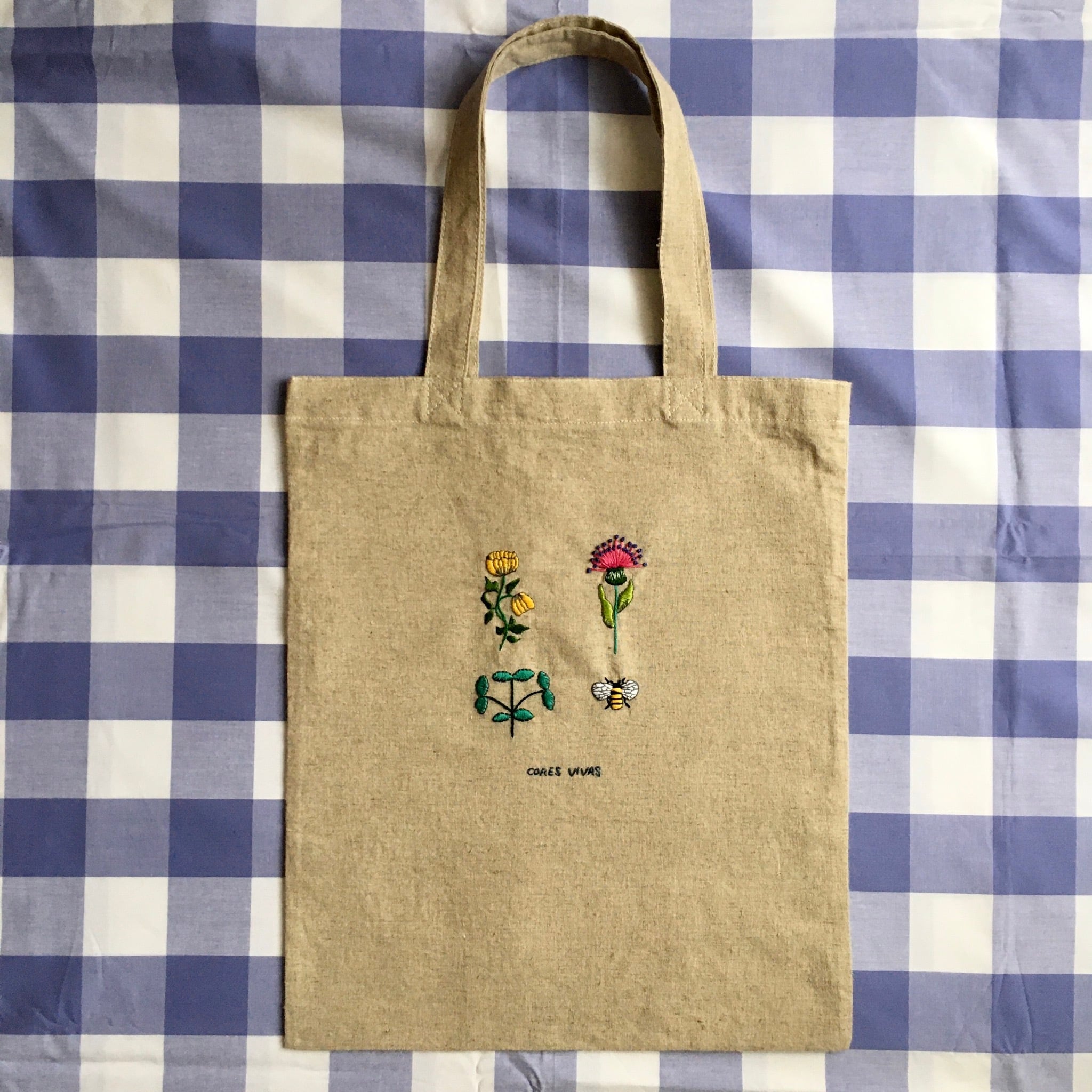 手刺繍バッグ (A) ハチと草花 | Cores Vivas