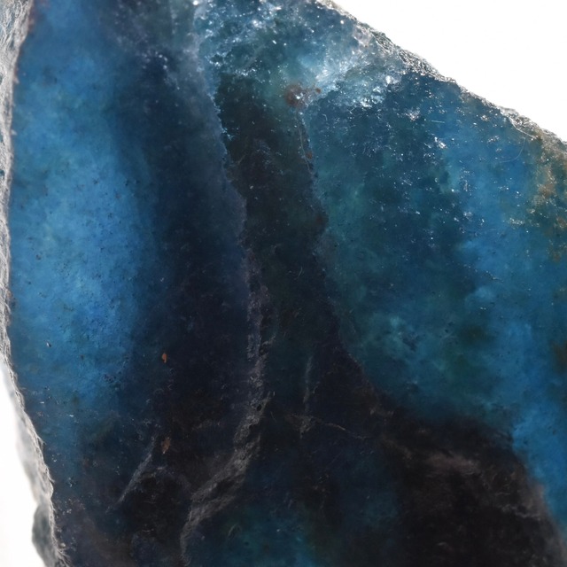 ブルーハライト（岩塩）原石 フランス産 BHG01