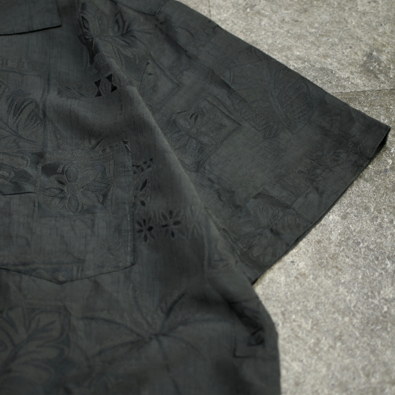 Batik BAY jacquard weave pattern aloha shirt