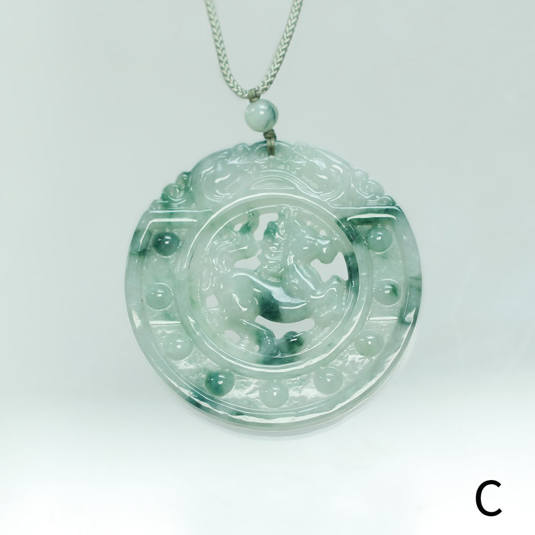 I アクセサリー まとめ売り 象牙風 翡翠 レトロ ヴィンテージ ジャンク扱い Horse Carving 翡翠ネックレス A貨翡翠 jd_ne1299 | 【MeiNu