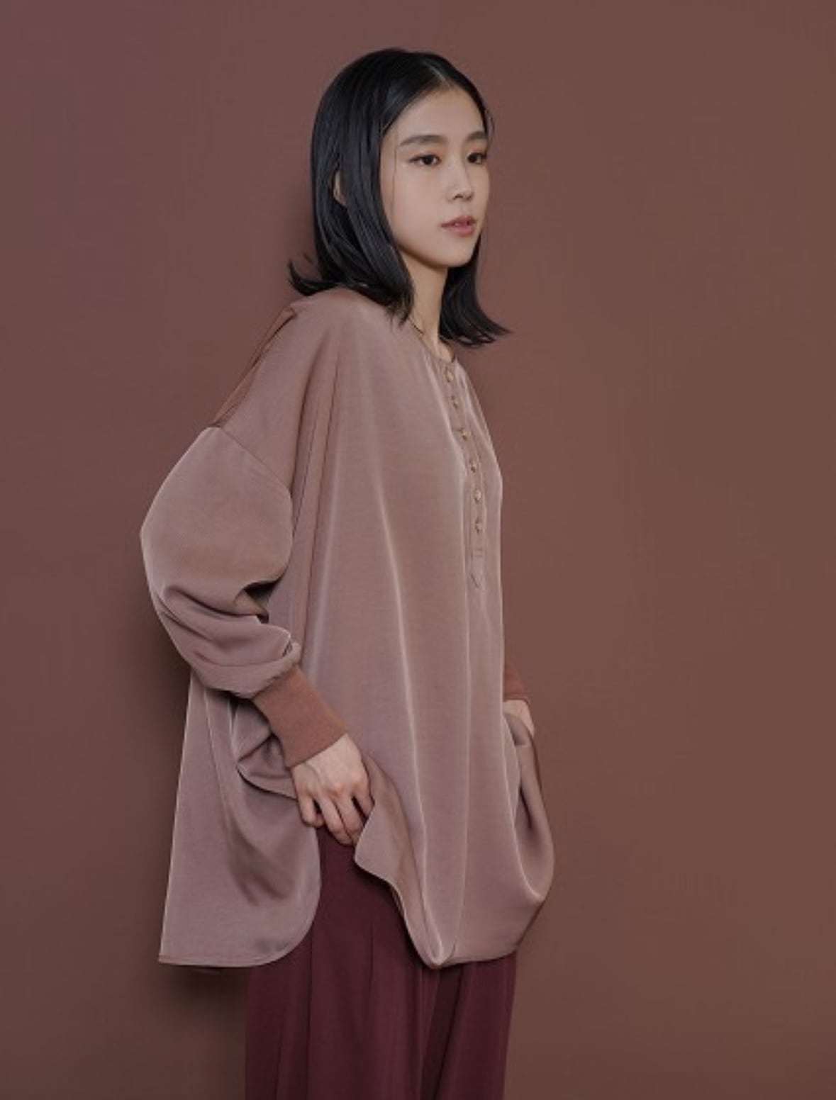 CYAN TOKYO シアントーキョー グロッシーヘンリーリブブラウス 507394