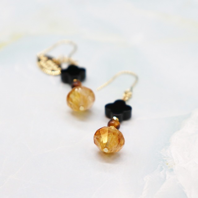 【Like a Honey Candy】シトリン×オニキス×タイガーアイ ピアス