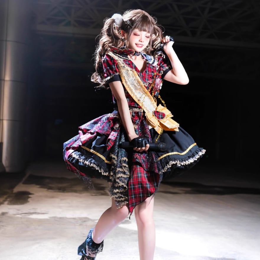 【国内即納】アイドル服 人気No1 レッド キラキラ イベント アイドル衣装 ライブ ステージ衣装