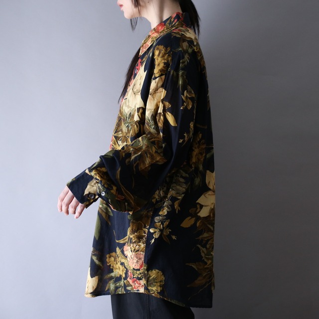 special flower pattern over silhouette shirt