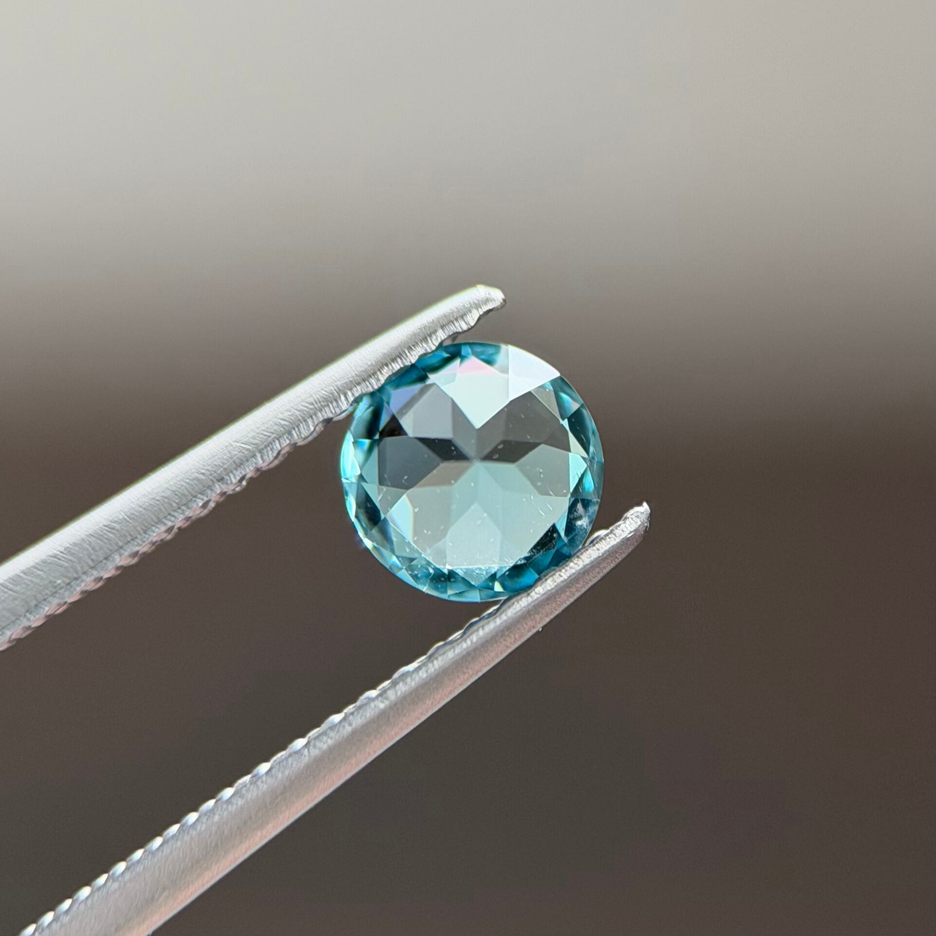 ブルートルマリン 5.2x5.2mm, 0.56ct, ナミビア産 | ROSWAY ONLINE SHOP