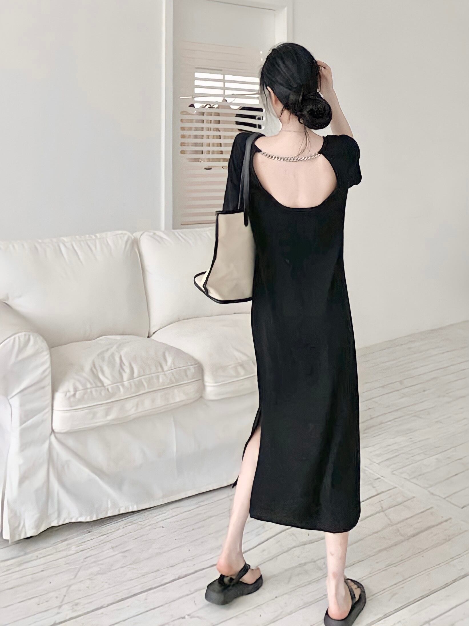 バックチョーカーラインワンピース