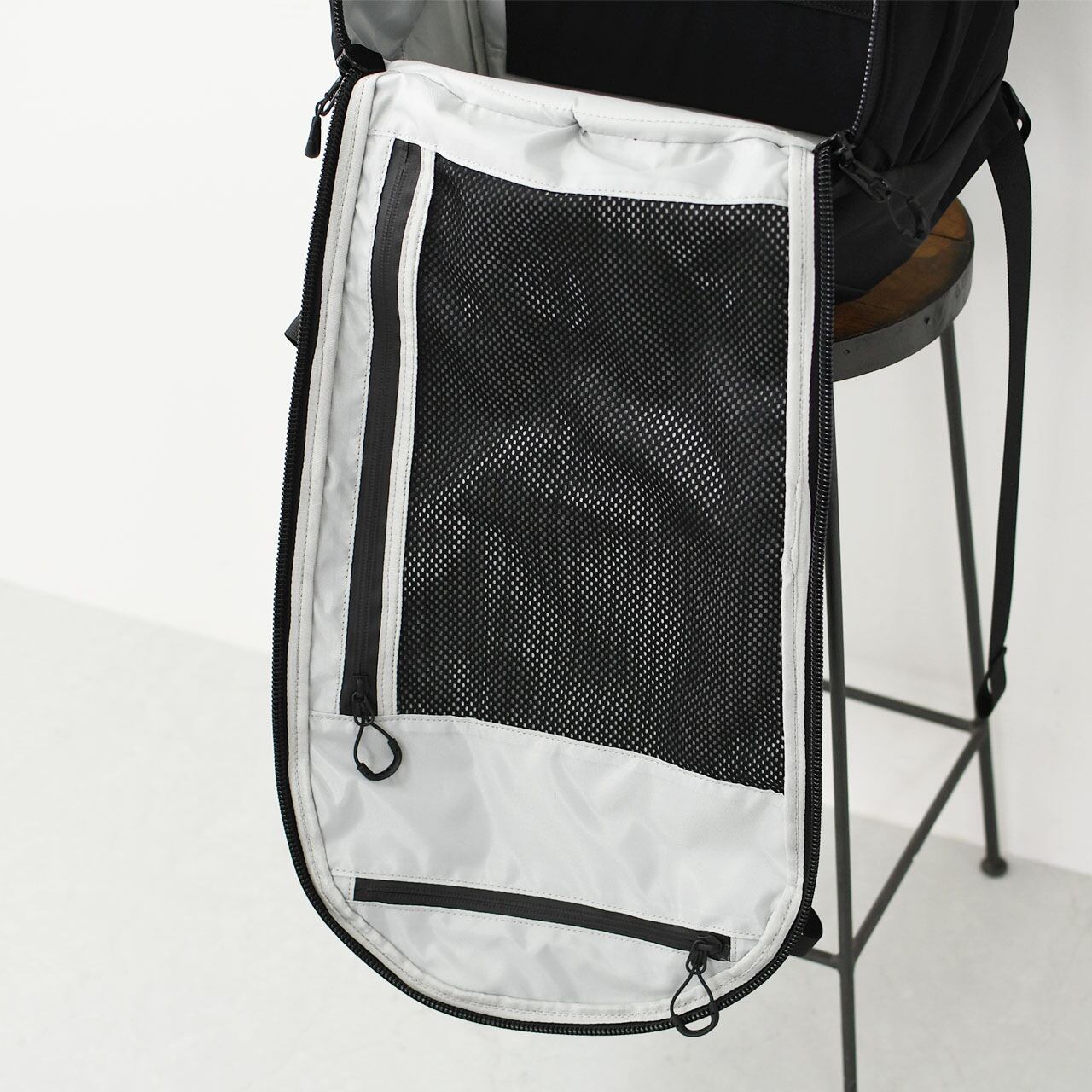 CMF OUTDOOR GARMENT [コムフィアウトドアガーメント] BACKPACKERZ 32