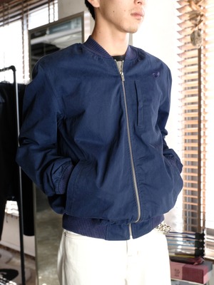 Used boot asics zip up jacket
