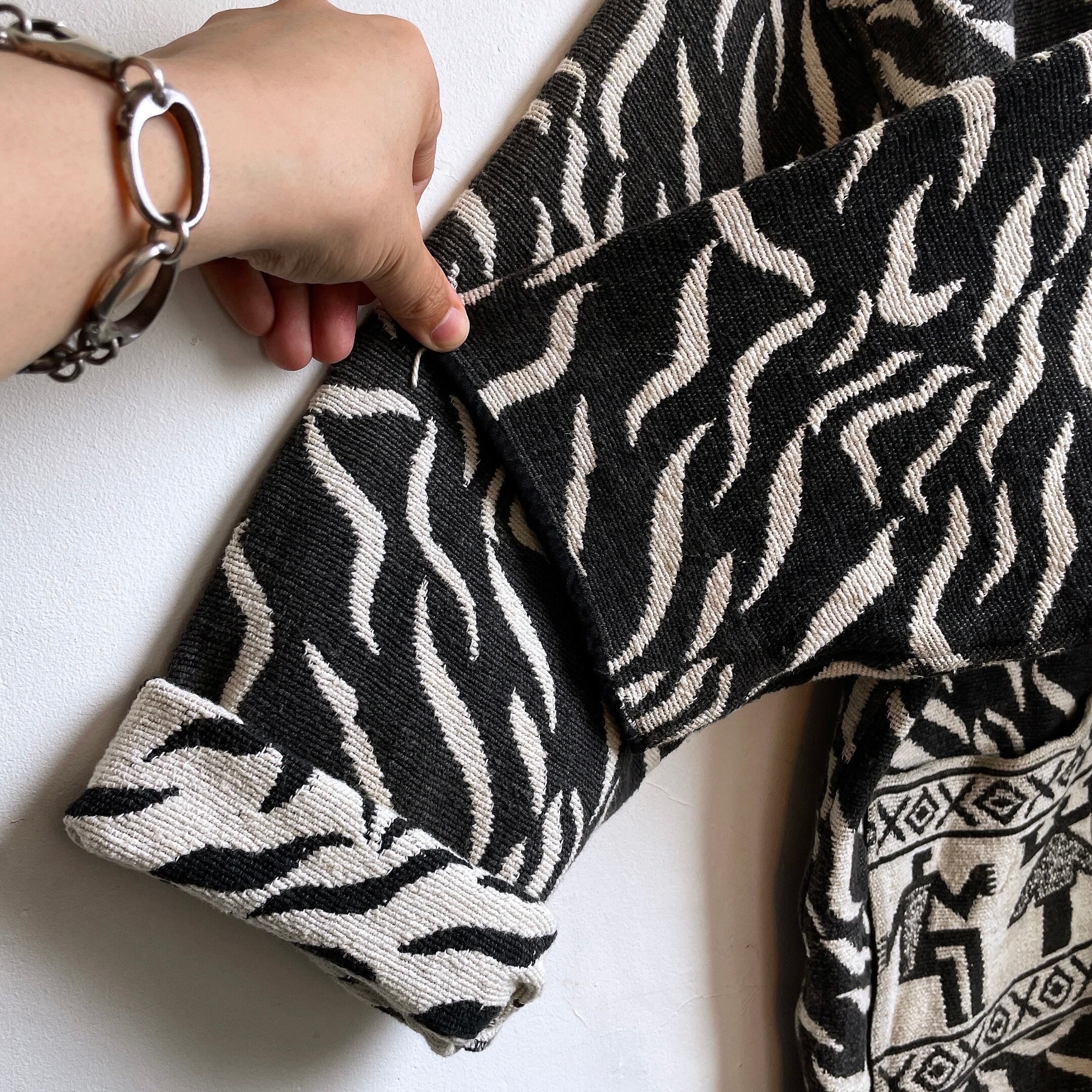 Ethnic × Zebra pattern design vintage weaving monotone jacket
