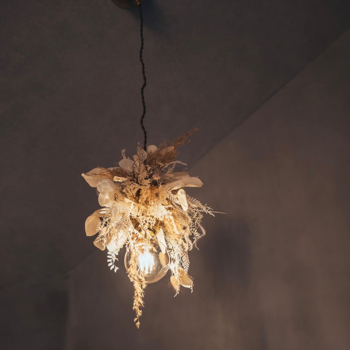 NEW】新作シャンデリア | シャンデリア &ドライフラワー専門店 STOCKROOM