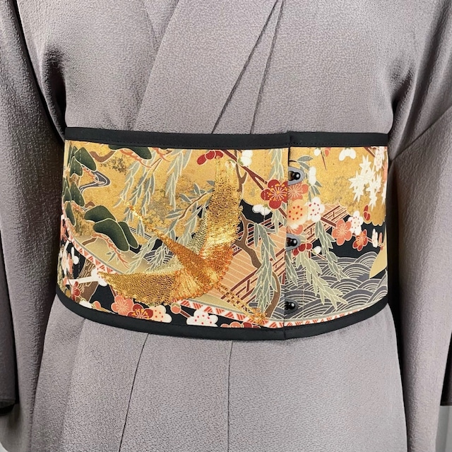 コルセット帯（刺繍鶴・黒留袖より制作）Corset Obi(Embroidery crane・Made of Kurotomesode Kimono)