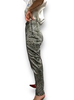 Leopard pattern tapered pants