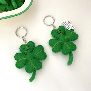 lucky clover mascot key ring / ラッキークローバー キーリング キーホルダー マスコット 幸運 四葉 韓国雑貨