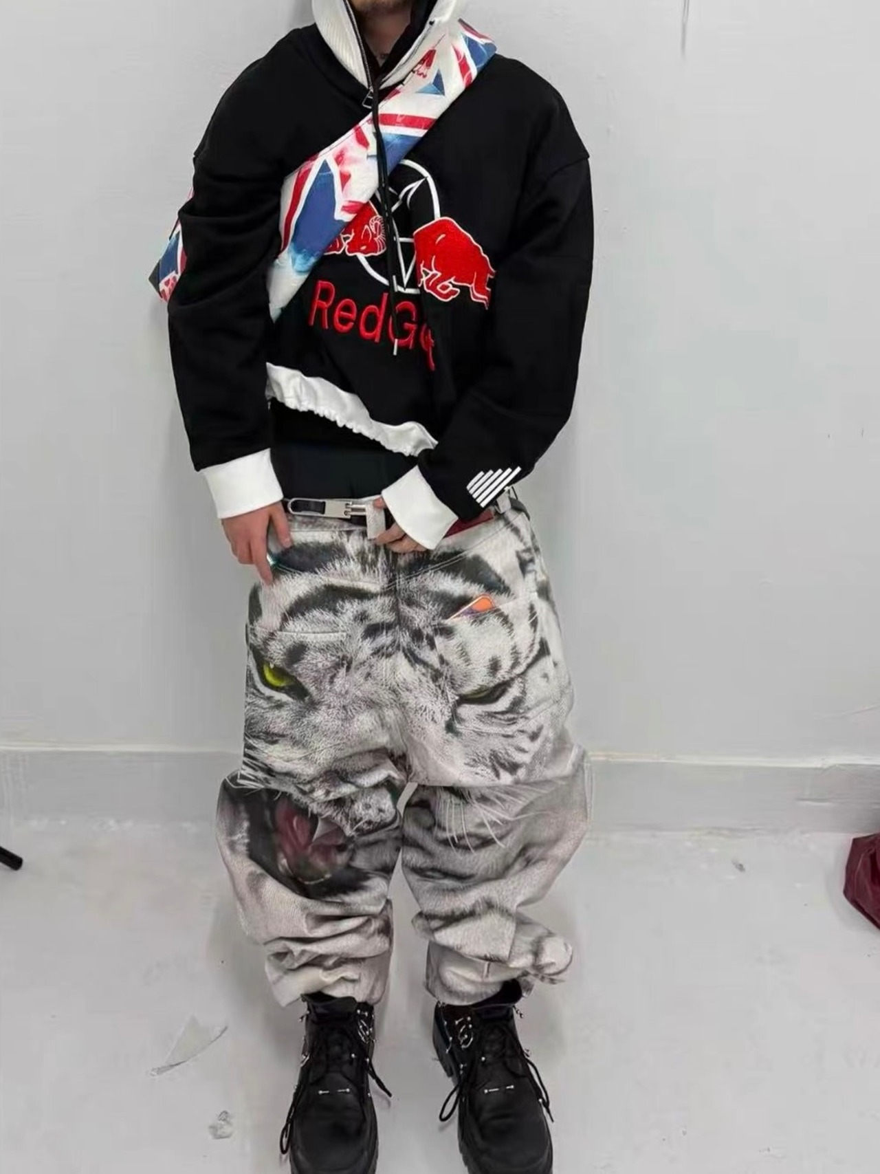 【TecNineGroup】WHITE TIGER DENIM PANTS