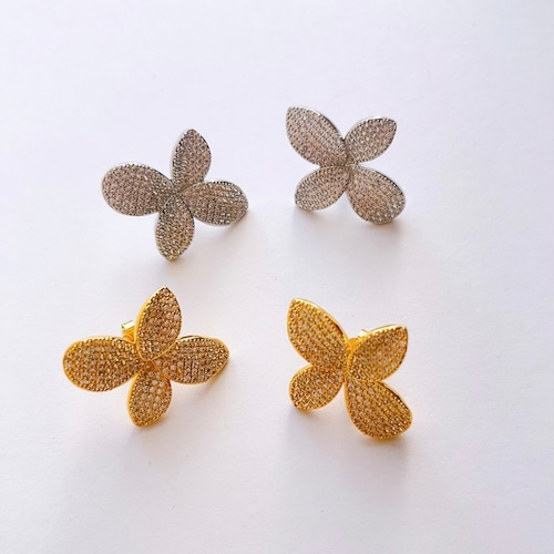 パヴェFlowerピアス