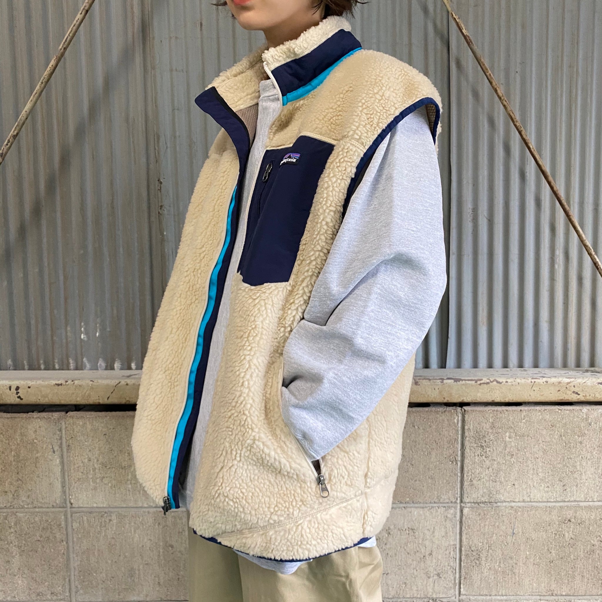 美品　Patagonia フリース　ブルー　紺