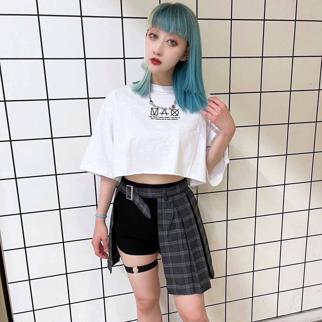 ive ワルツ　show what i have Tシャツ　short ショート IVE THE 1ST WORLD TOUR 'SHOW WHAT I HAVE' IN JAPAN」グッズ