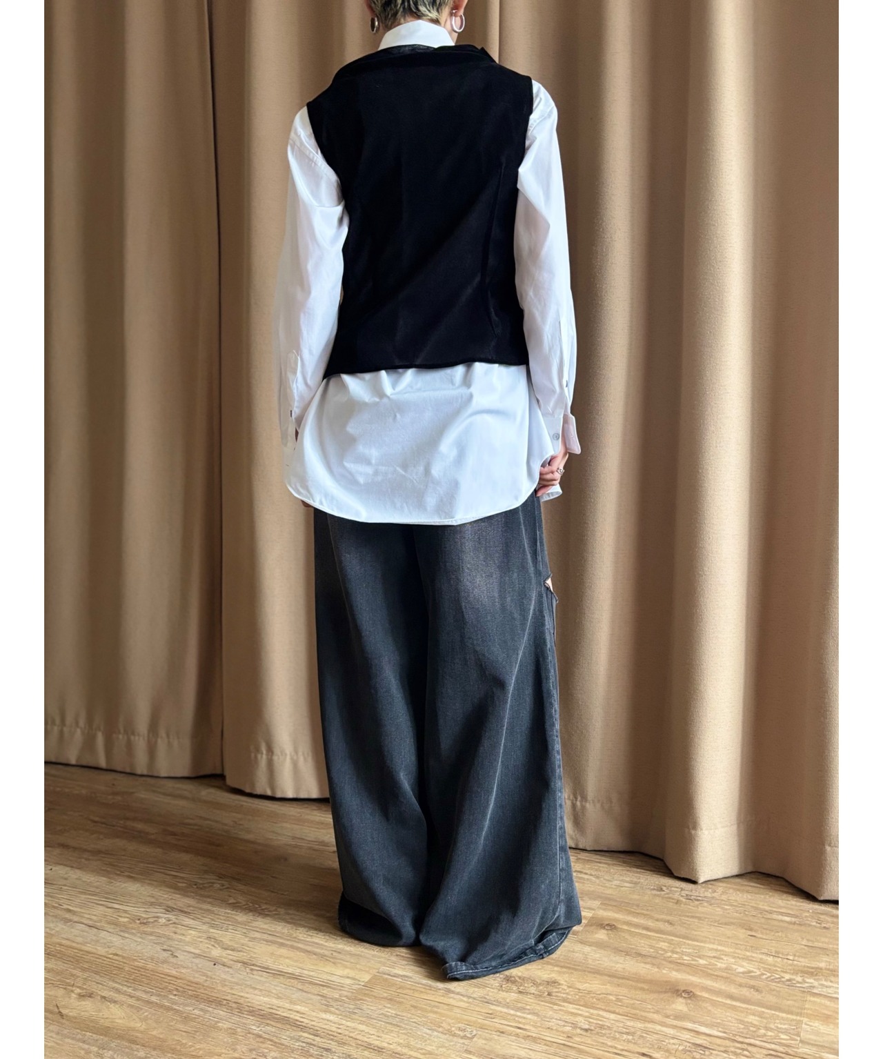 black velour sleeveless tops-5029-10
