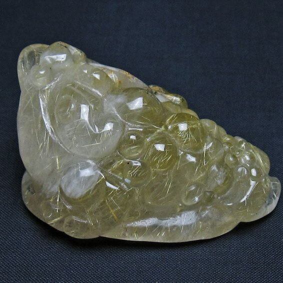 タイチンルチルクォーツ 手彫り 置物 キンセン 金蟾 一点物  おまかせ便 145-1733