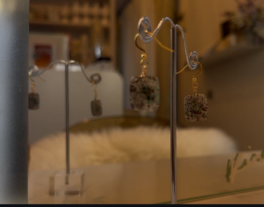 14kgf】コンフェッティクリソコラウィズコッパーの耳飾り | 神楽坂の