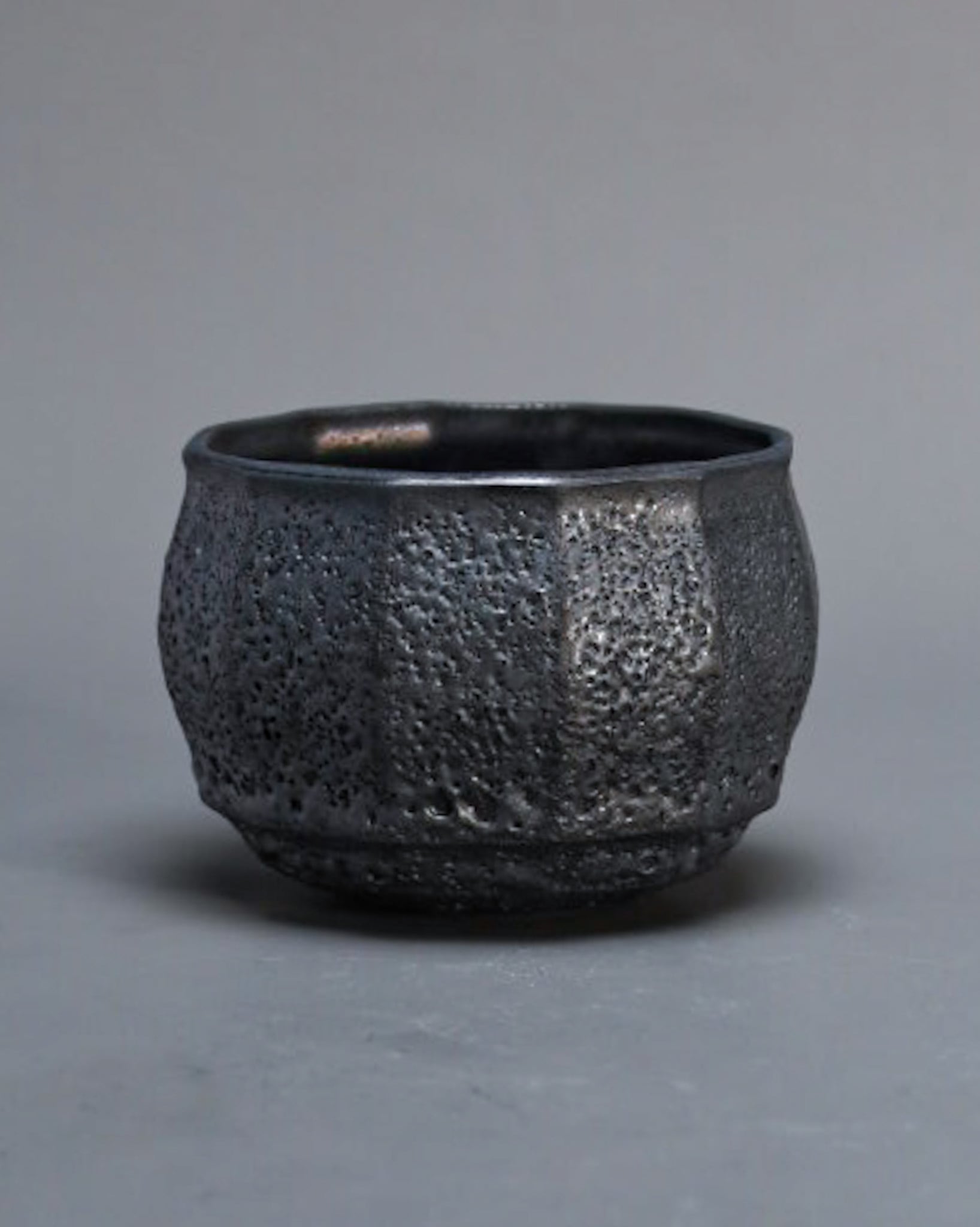 kaleido 椀 -silver apollo-