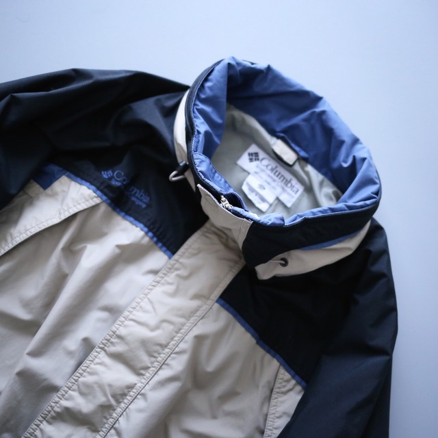 "Columbia" good coloring switching design XXL wide over silhouette mountain parka